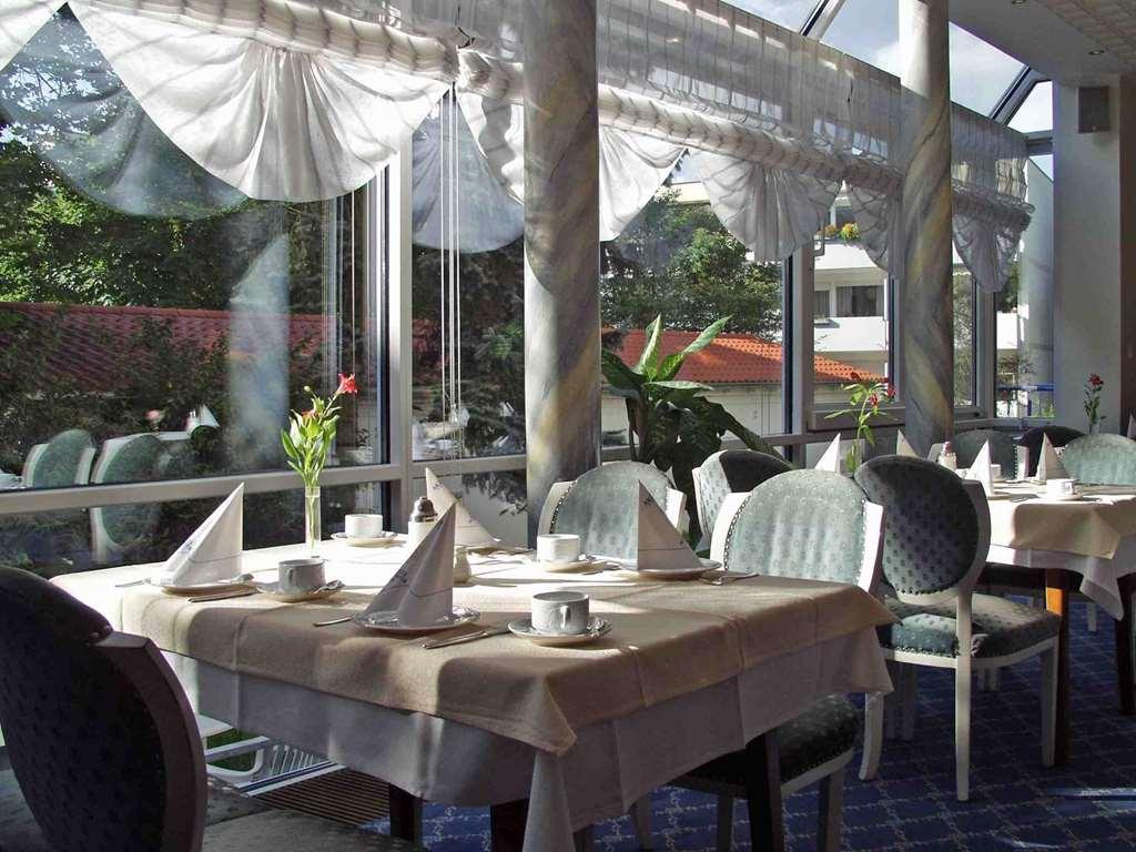 AKZENT Hotel Restaurant Altdorfer Hof Weingarten  Restaurant foto